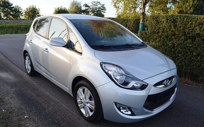 Hyundai ix20 cena 35900 przebieg: 80000, rok produkcji 2010 z Niepołomice małe 277
